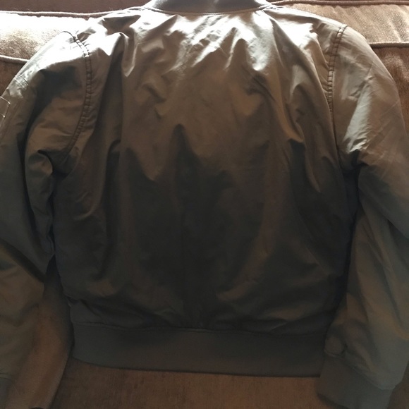 Lucky Brand-Olive-reversible jacket. Boys L-Outer army green and inside camo-NWT - Picture 4 of 9